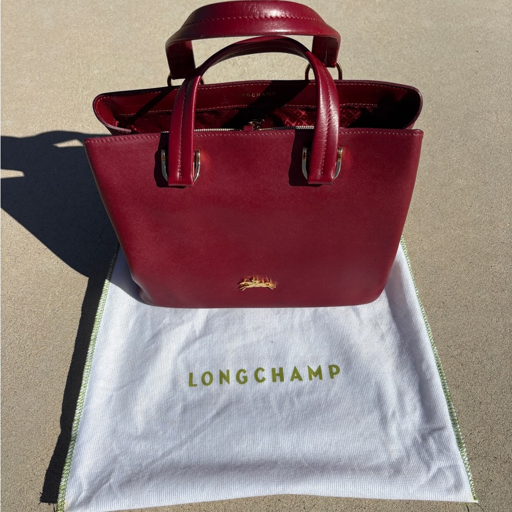 Authentic Longchamp Honoré 404 Burgundy Leather Handbag with Gold Tone Logo